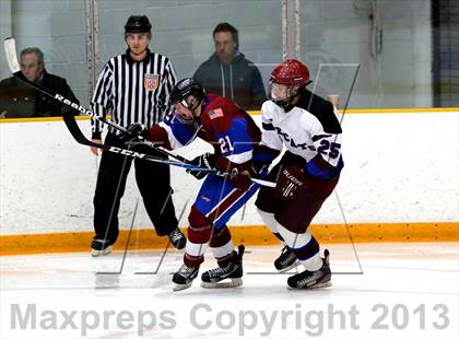 Thumbnail 2 in Farmington/Avon/Windsor vs Brookfield/Bethel/Danbury (CIAC Division II First Round) photogallery.