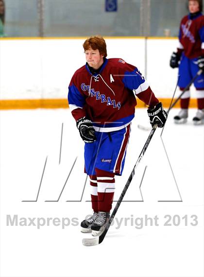 Thumbnail 2 in Farmington/Avon/Windsor vs Brookfield/Bethel/Danbury (CIAC Division II First Round) photogallery.