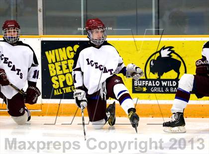 Thumbnail 3 in Farmington/Avon/Windsor vs Brookfield/Bethel/Danbury (CIAC Division II First Round) photogallery.
