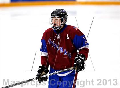 Thumbnail 3 in Farmington/Avon/Windsor vs Brookfield/Bethel/Danbury (CIAC Division II First Round) photogallery.