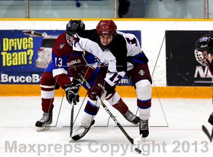 Thumbnail 1 in Farmington/Avon/Windsor vs Brookfield/Bethel/Danbury (CIAC Division II First Round) photogallery.