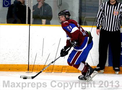 Thumbnail 2 in Farmington/Avon/Windsor vs Brookfield/Bethel/Danbury (CIAC Division II First Round) photogallery.