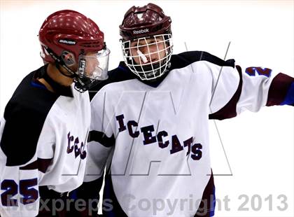 Thumbnail 3 in Farmington/Avon/Windsor vs Brookfield/Bethel/Danbury (CIAC Division II First Round) photogallery.