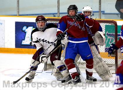 Thumbnail 2 in Farmington/Avon/Windsor vs Brookfield/Bethel/Danbury (CIAC Division II First Round) photogallery.