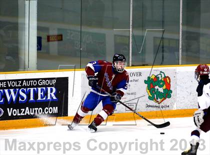 Thumbnail 3 in Farmington/Avon/Windsor vs Brookfield/Bethel/Danbury (CIAC Division II First Round) photogallery.