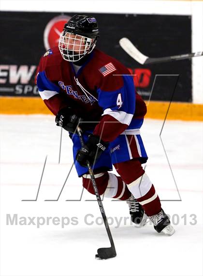 Thumbnail 1 in Farmington/Avon/Windsor vs Brookfield/Bethel/Danbury (CIAC Division II First Round) photogallery.