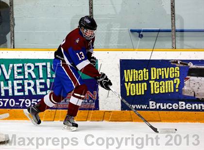 Thumbnail 1 in Farmington/Avon/Windsor vs Brookfield/Bethel/Danbury (CIAC Division II First Round) photogallery.