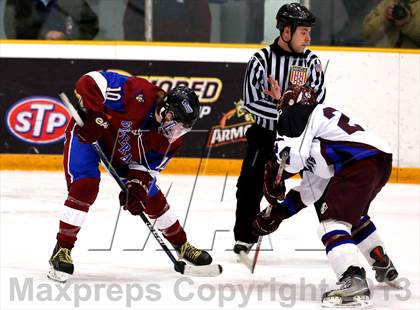 Thumbnail 2 in Farmington/Avon/Windsor vs Brookfield/Bethel/Danbury (CIAC Division II First Round) photogallery.