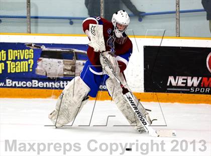 Thumbnail 3 in Farmington/Avon/Windsor vs Brookfield/Bethel/Danbury (CIAC Division II First Round) photogallery.