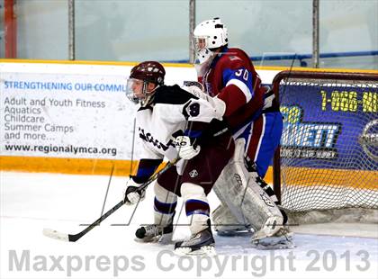 Thumbnail 3 in Farmington/Avon/Windsor vs Brookfield/Bethel/Danbury (CIAC Division II First Round) photogallery.