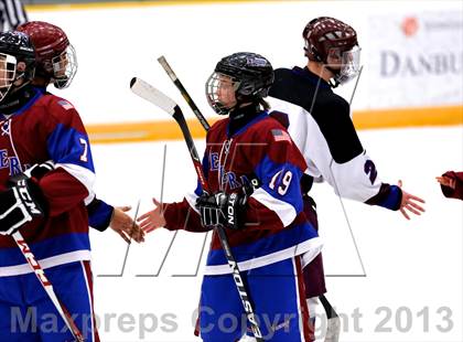 Thumbnail 2 in Farmington/Avon/Windsor vs Brookfield/Bethel/Danbury (CIAC Division II First Round) photogallery.