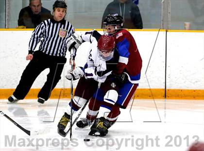 Thumbnail 2 in Farmington/Avon/Windsor vs Brookfield/Bethel/Danbury (CIAC Division II First Round) photogallery.