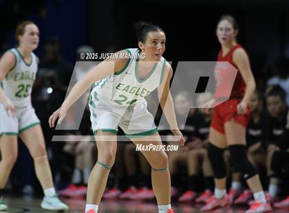 Thumbnail 2 in Greene County Tech vs. Farmington (AAA 5A State Final) photogallery.