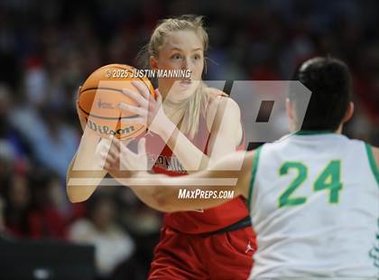 Thumbnail 1 in Greene County Tech vs. Farmington (AAA 5A State Final) photogallery.