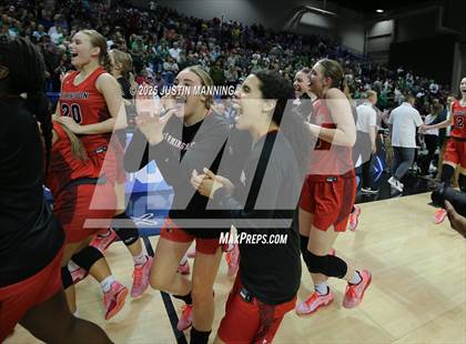 Thumbnail 3 in Greene County Tech vs. Farmington (AAA 5A State Final) photogallery.