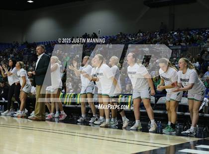 Thumbnail 3 in Greene County Tech vs. Farmington (AAA 5A State Final) photogallery.