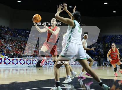Thumbnail 1 in Greene County Tech vs. Farmington (AAA 5A State Final) photogallery.