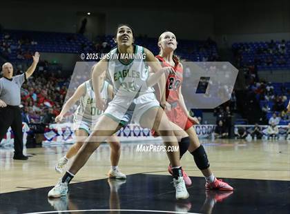 Thumbnail 2 in Greene County Tech vs. Farmington (AAA 5A State Final) photogallery.