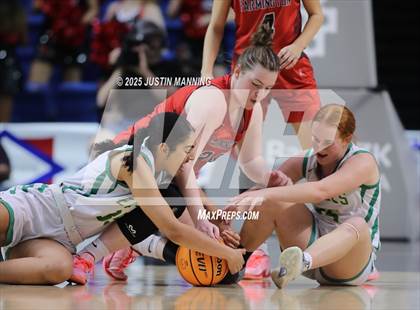Thumbnail 2 in Greene County Tech vs. Farmington (AAA 5A State Final) photogallery.