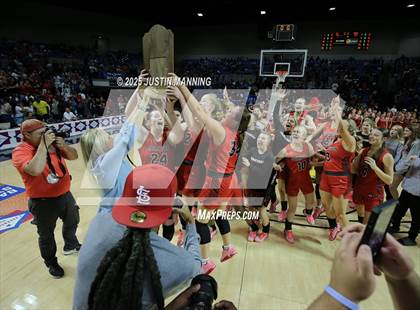 Thumbnail 1 in Greene County Tech vs. Farmington (AAA 5A State Final) photogallery.