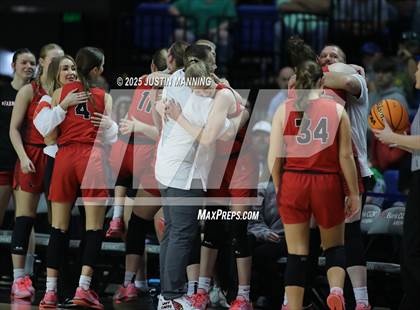 Thumbnail 2 in Greene County Tech vs. Farmington (AAA 5A State Final) photogallery.