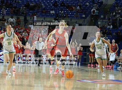 Thumbnail 3 in Greene County Tech vs. Farmington (AAA 5A State Final) photogallery.
