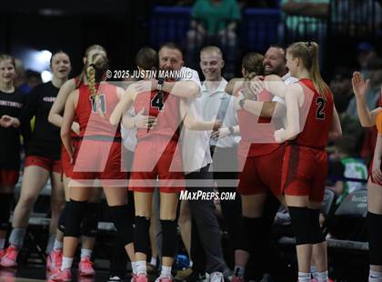 Thumbnail 1 in Greene County Tech vs. Farmington (AAA 5A State Final) photogallery.
