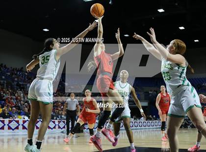 Thumbnail 3 in Greene County Tech vs. Farmington (AAA 5A State Final) photogallery.