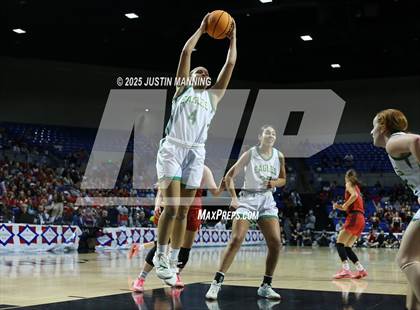 Thumbnail 3 in Greene County Tech vs. Farmington (AAA 5A State Final) photogallery.