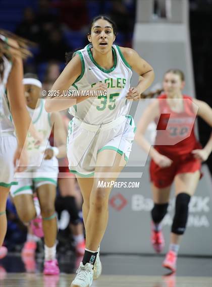 Thumbnail 1 in Greene County Tech vs. Farmington (AAA 5A State Final) photogallery.