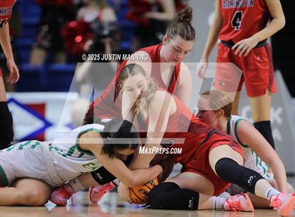 Thumbnail 1 in Greene County Tech vs. Farmington (AAA 5A State Final) photogallery.