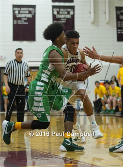 Thumbnail 3 in Mountain Ridge vs St. Mary's (AIA D1 Round 2 Playoff) photogallery.