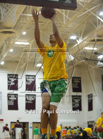 Thumbnail 1 in Mountain Ridge vs St. Mary's (AIA D1 Round 2 Playoff) photogallery.