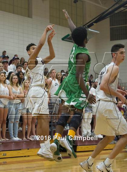Thumbnail 3 in Mountain Ridge vs St. Mary's (AIA D1 Round 2 Playoff) photogallery.