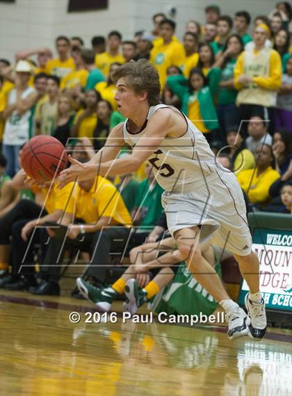 Thumbnail 3 in Mountain Ridge vs St. Mary's (AIA D1 Round 2 Playoff) photogallery.