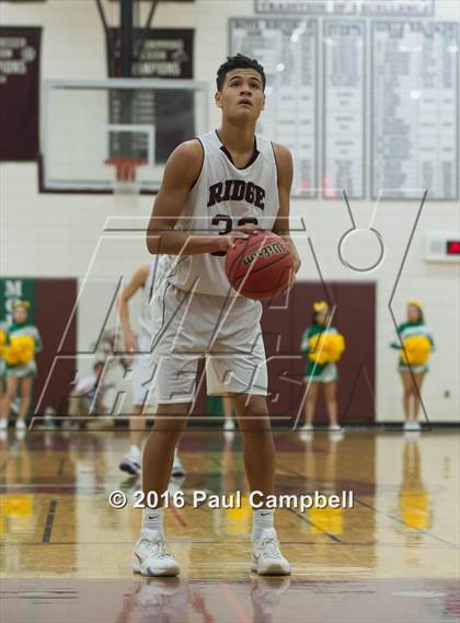 Thumbnail 3 in Mountain Ridge vs St. Mary's (AIA D1 Round 2 Playoff) photogallery.