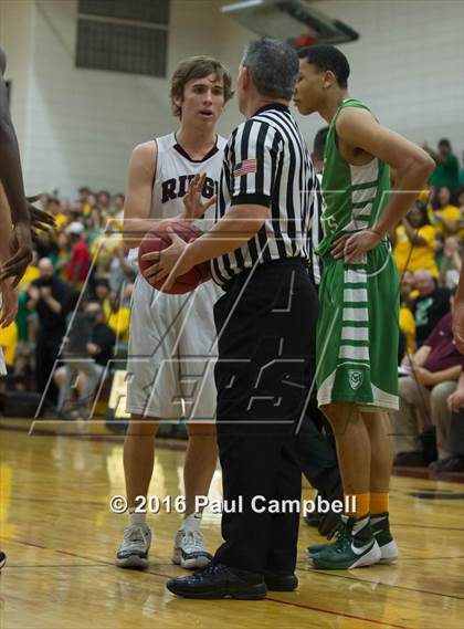 Thumbnail 1 in Mountain Ridge vs St. Mary's (AIA D1 Round 2 Playoff) photogallery.