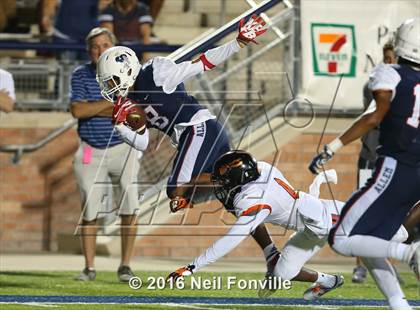Thumbnail 3 in Allen vs. Hoover photogallery.