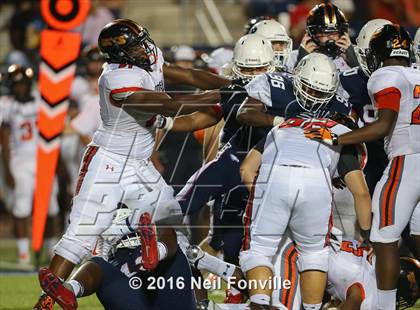 Thumbnail 3 in Allen vs. Hoover photogallery.