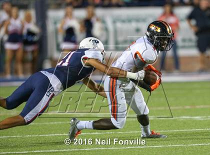 Thumbnail 3 in Allen vs. Hoover photogallery.
