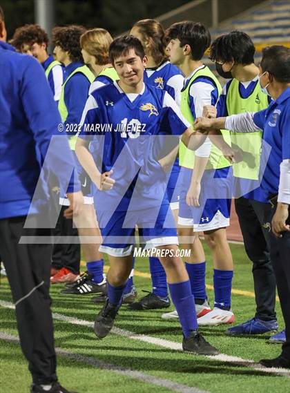 Thumbnail 2 in Agoura vs Oaks Christian photogallery.
