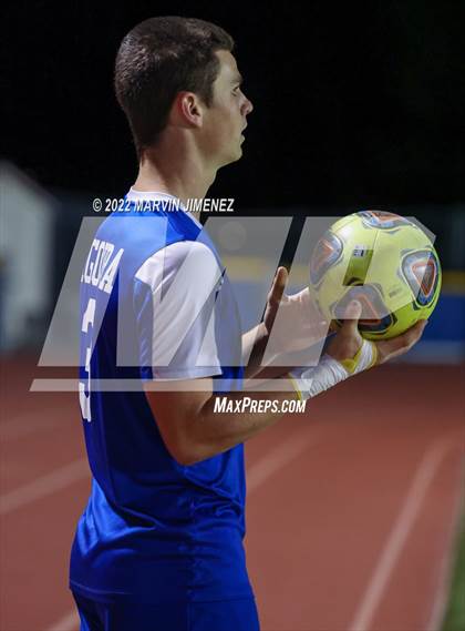Thumbnail 1 in Agoura vs Oaks Christian photogallery.