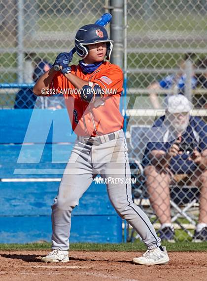 Thumbnail 3 in Del Campo vs. Cosumnes Oaks photogallery.