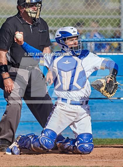 Thumbnail 1 in Del Campo vs. Cosumnes Oaks photogallery.