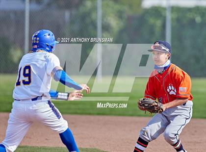 Thumbnail 2 in Del Campo vs. Cosumnes Oaks photogallery.