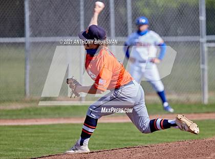 Thumbnail 1 in Del Campo vs. Cosumnes Oaks photogallery.