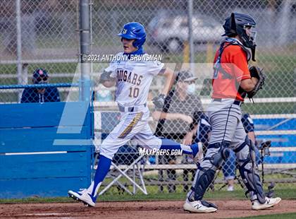 Thumbnail 2 in Del Campo vs. Cosumnes Oaks photogallery.