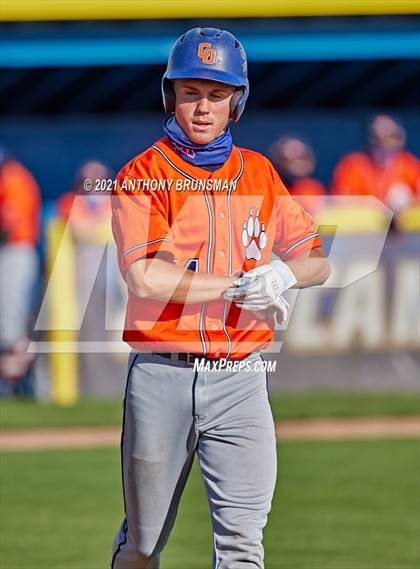 Thumbnail 3 in Del Campo vs. Cosumnes Oaks photogallery.