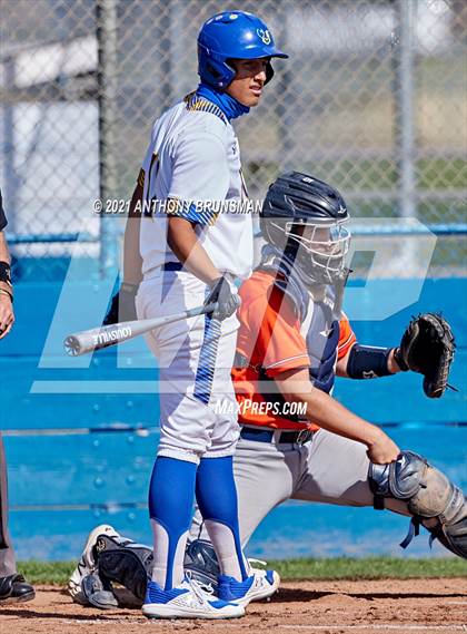 Thumbnail 1 in Del Campo vs. Cosumnes Oaks photogallery.