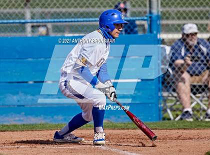 Thumbnail 3 in Del Campo vs. Cosumnes Oaks photogallery.